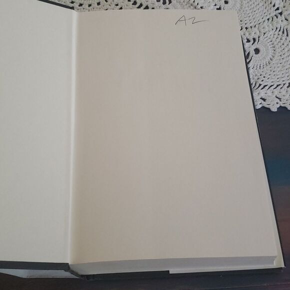 💚3/$20 Vintage Book - "The Cottage" by Danielle Steele (2002) - Large Print - Picture 9 of 12